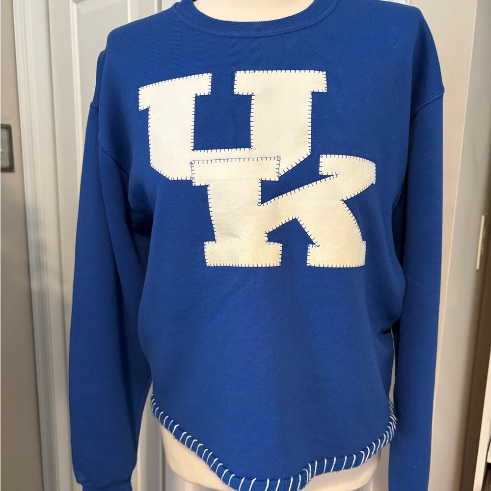 UNIVERSITY OF KENTUCKY HANDSTICHED UNIQUE SWEATSHIRT, Size M